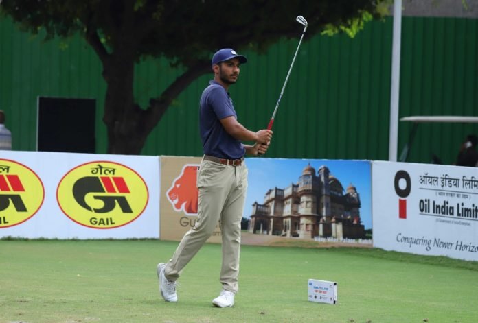 A wrist injury has prevented Priyanshu Singh from defending the Jaipur Open title, his maiden win on PGTI, but story within the story from that week in September 2019 needs to be relived. TheGolfingHub Photos: Virendra Singh Gosain.
