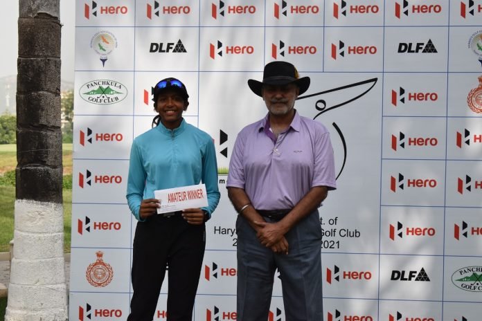 Avani Prashanth with the winner's cheque at the Panckula Golf Club on Friday.