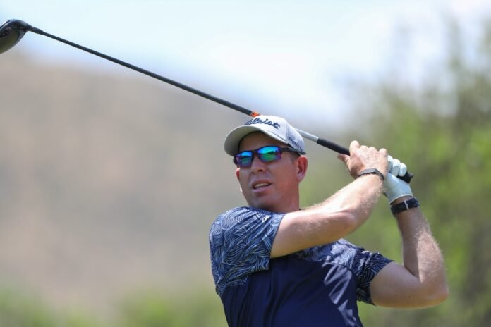 Oliver Bekker Oliver Bekker will take a three-stroke lead into Saturday’s third round of the South African Open at the Gary Player Country Club. Photo: Sunshine Tour